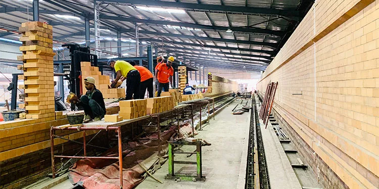 Tunneloven voor het branden van bakstenen, keramiek en tegels met automatische temperatuurregeling en hoge thermische efficiëntie 2