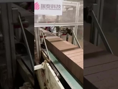 Precisie in Beweging: Servo-Gesynchroniseerde Baksteensnijmachine in Actie